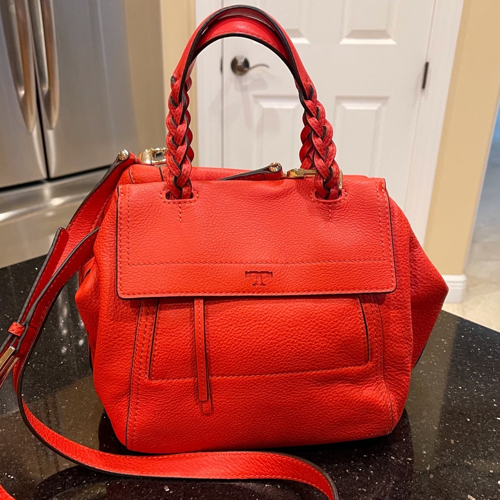 TORY BURCH HALF MOON POPPY ORANGE SAMBA PEBBLE GRAIN LEATHER SHOULDER BAG PURSE - Picture 2 of 15